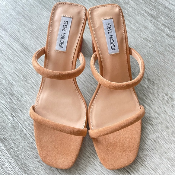 Steve Madden Heels - Size 7 - Only worn once! - Picture 2 of 4